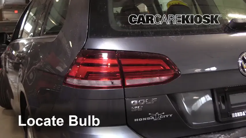 2018 Volkswagen Golf SportWagen SE 1.8L 4 Cyl. Turbo Lights